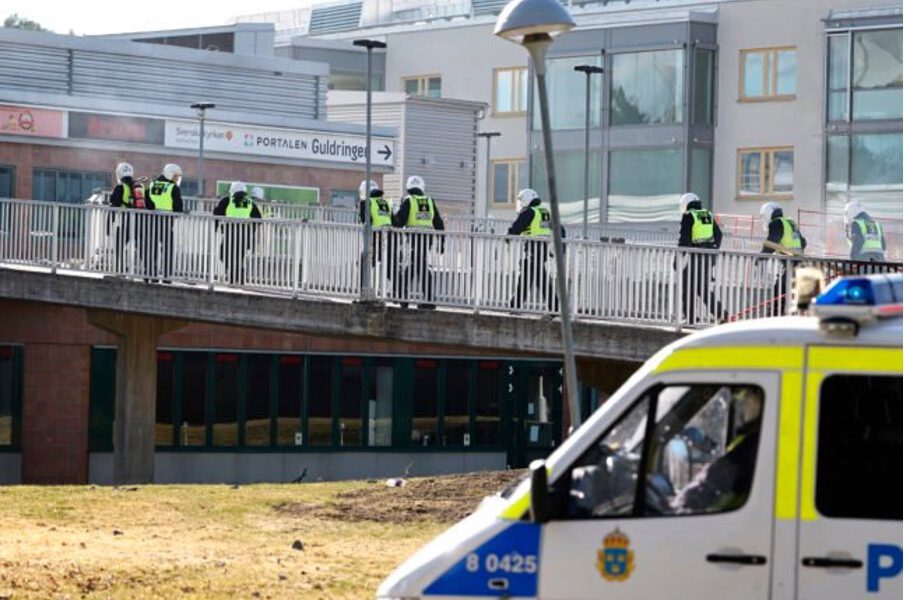 Etter opptøyene i Sverige vurderer politiet verktøy for å stoppe volden