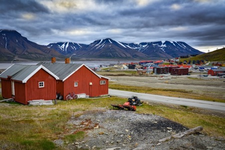 Moskva truer Norge med gjengjeldelsestiltak for å blokkere transitt til Svalbard
