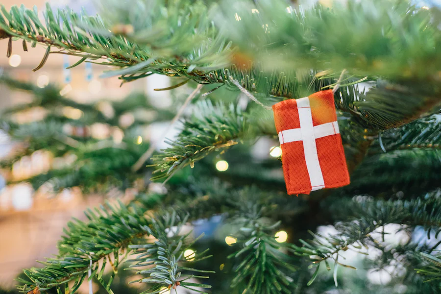 Hvordan feirer dansker julaften?